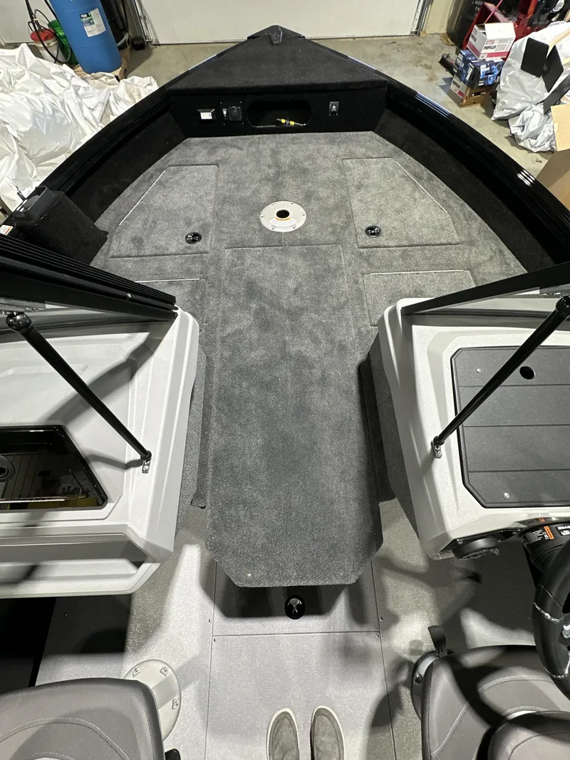 The Image of Smoker Craft ADV188DC 2025 - 0