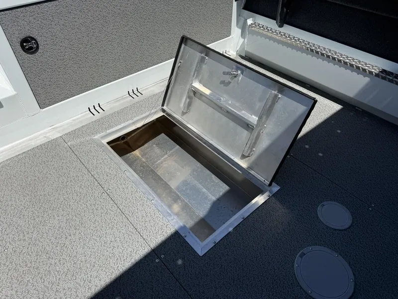 Slide: The Image of Hewescraft 220 Ocean Pro Hardtop 2026 - 11
