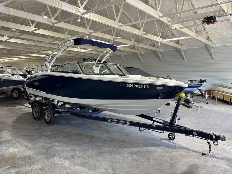 The Image of Cobalt Boats CS23 Surf 2019 - 0
