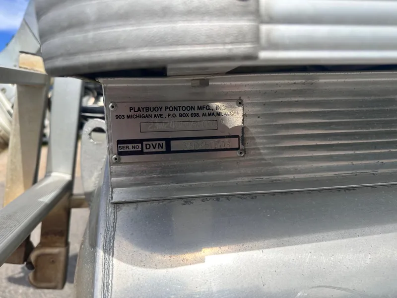 Slide: The Image of Tahoe Grand Elite 23 2003 - 10