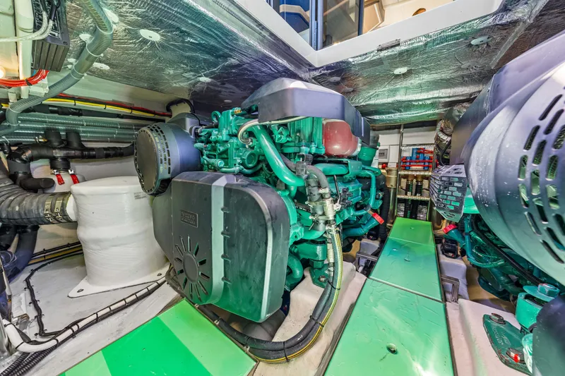 Slide: The Image of Galeon 440 FLY 2025 - 102