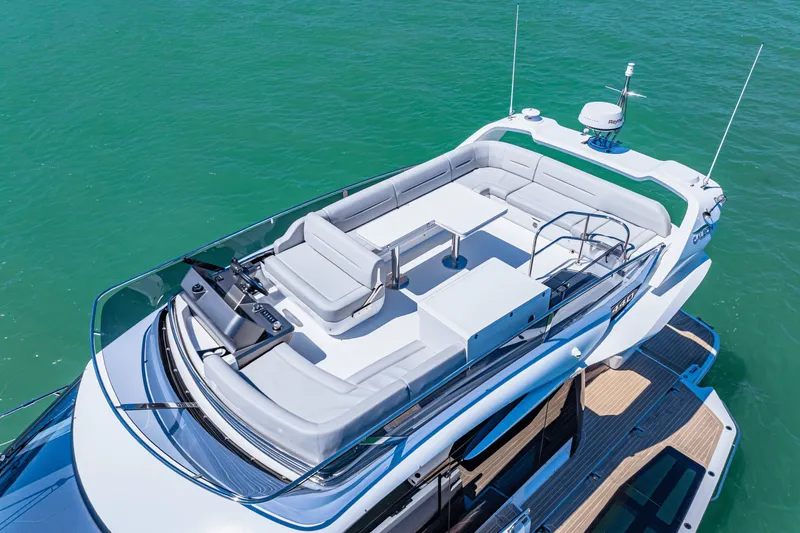 Slide: The Image of Galeon 440 FLY 2025 - 20