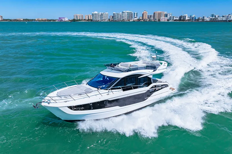 Slide: The Image of Galeon 440 FLY 2025 - 51
