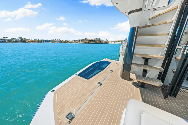 Slide: The Image of Galeon 440 FLY 2025 - 58