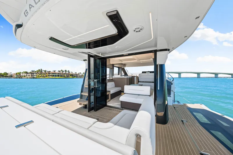 Slide: The Image of Galeon 440 FLY 2025 - 62