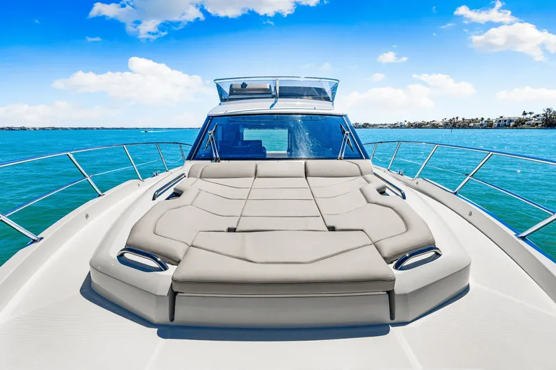 Slide: The Image of Galeon 440 FLY 2025 - 78