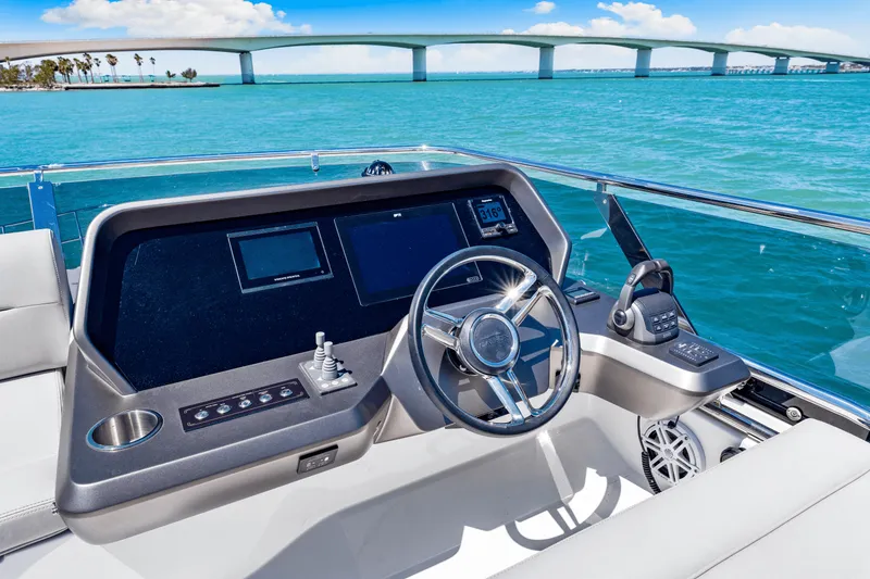 Slide: The Image of Galeon 440 FLY 2025 - 83