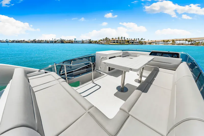 Slide: The Image of Galeon 440 FLY 2025 - 87