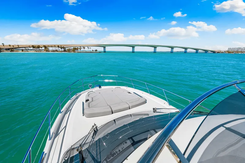 Slide: The Image of Galeon 440 FLY 2025 - 91