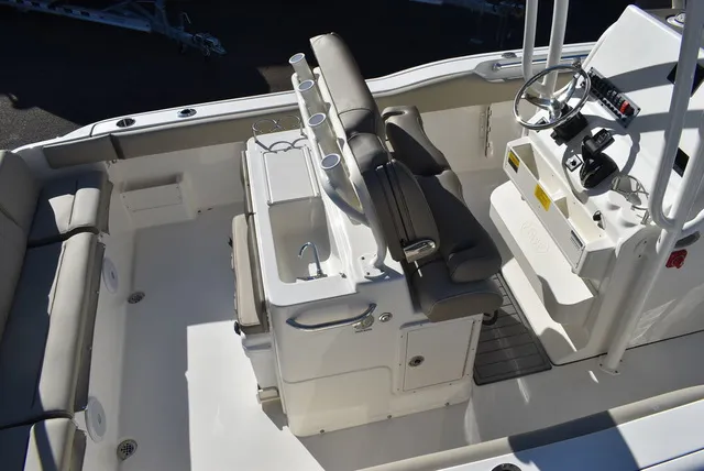 Slide: The Image of Key West Boats 239 FS 2024 - 11