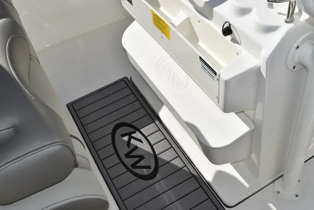 Slide: The Image of Key West Boats 239 FS 2024 - 33