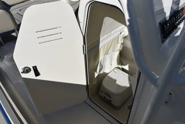 Slide: The Image of Key West Boats 239 FS 2024 - 38