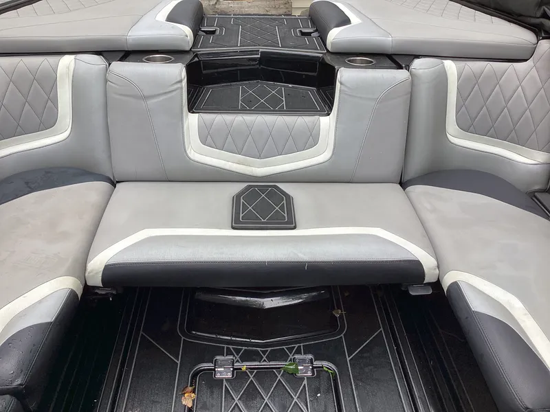 Slide: The Image of Tigé ZX1 2019 - 17