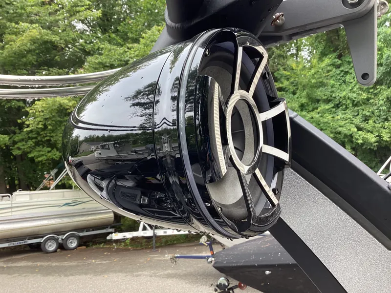 Slide: The Image of Tigé ZX1 2019 - 38