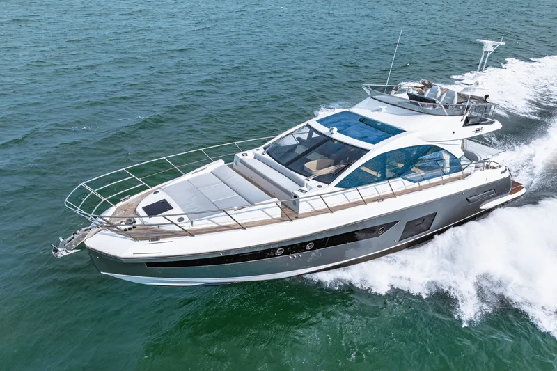 Slide: The Image of Azimut S6 2025 - 29