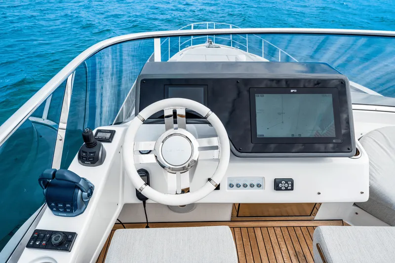 Slide: The Image of Azimut S6 2025 - 61