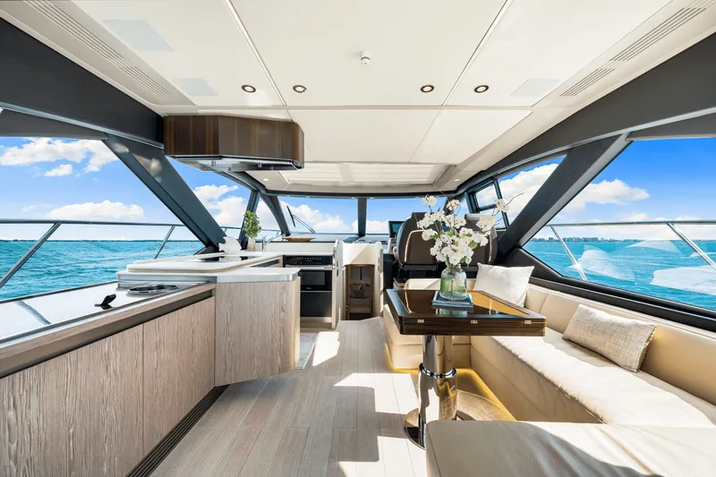 Slide: The Image of Azimut S6 2025 - 67