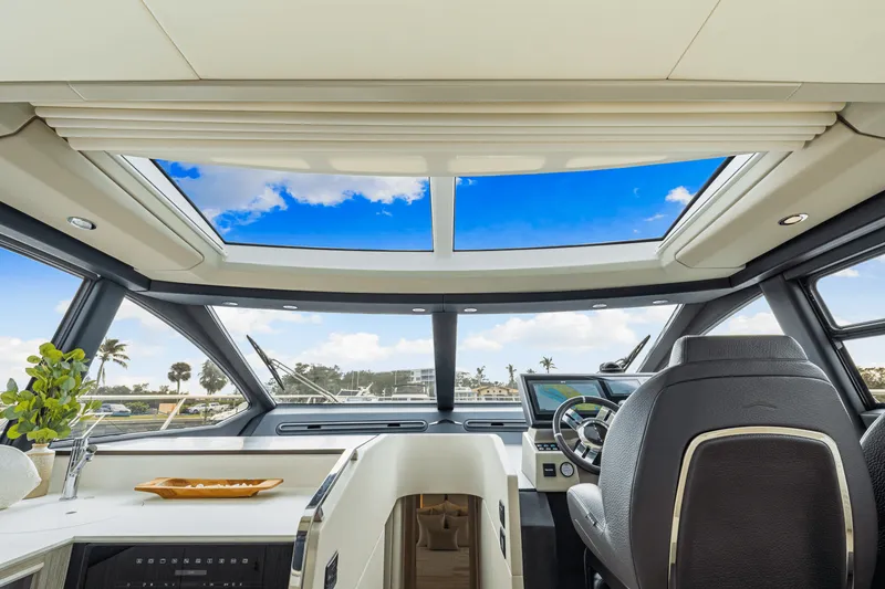 Slide: The Image of Azimut S6 2025 - 80