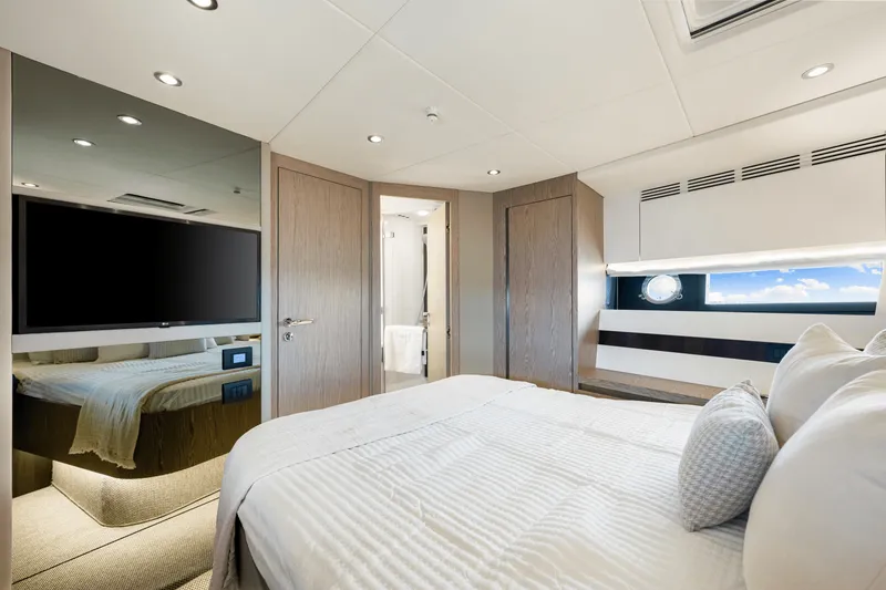 Slide: The Image of Azimut S6 2025 - 89