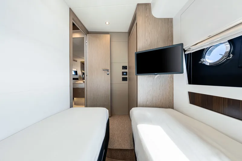 Slide: The Image of Azimut S6 2025 - 92