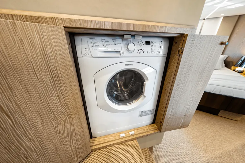 Slide: The Image of Azimut S6 2025 - 93