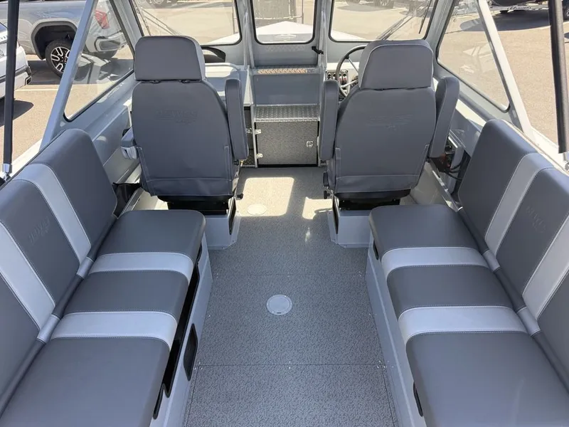Slide: The Image of Hewescraft 190 Sea Runner 2026 - 8