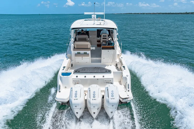 Slide: The Image of Boston Whaler 365 Conquest 2025 - 37