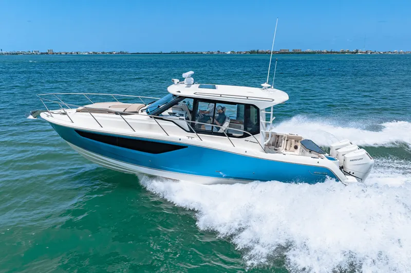 Slide: The Image of Boston Whaler 365 Conquest 2025 - 46
