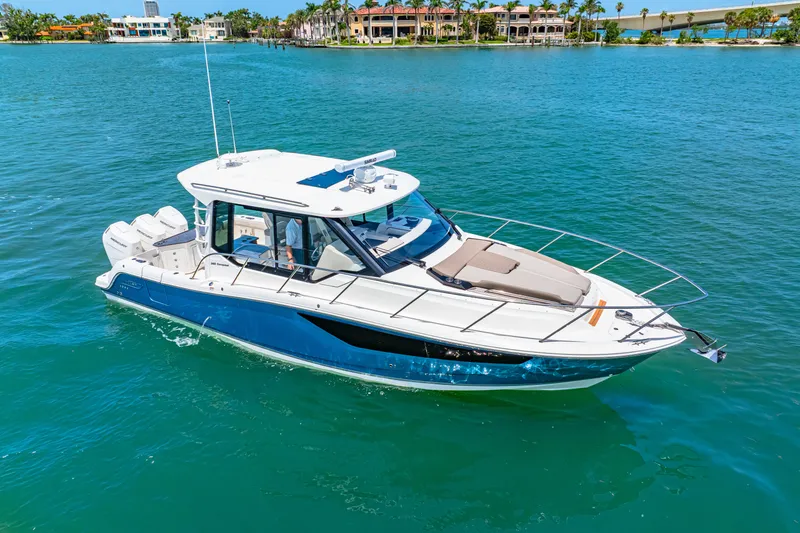 Slide: The Image of Boston Whaler 365 Conquest 2025 - 8