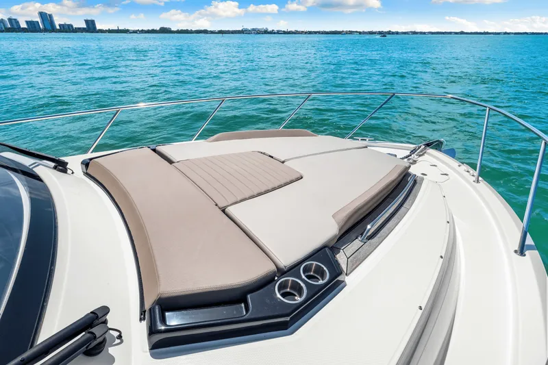 Slide: The Image of Boston Whaler 365 Conquest 2025 - 83