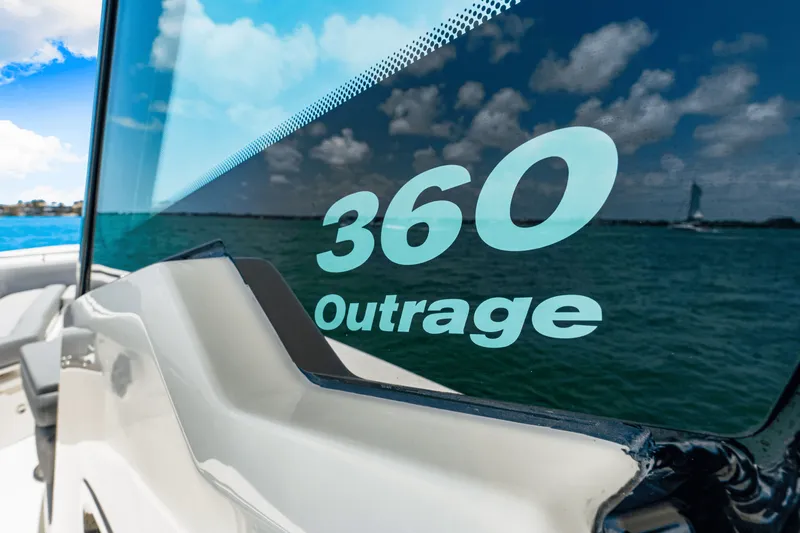 Slide: The Image of Boston Whaler 360 Outrage 2025 - 34