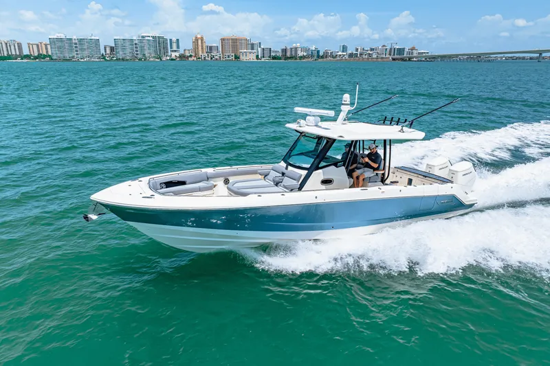 Slide: The Image of Boston Whaler 360 Outrage 2025 - 41