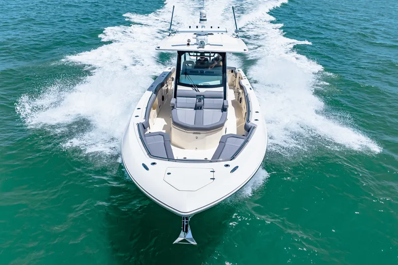 Slide: The Image of Boston Whaler 360 Outrage 2025 - 44
