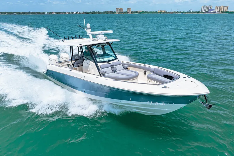 Slide: The Image of Boston Whaler 360 Outrage 2025 - 47