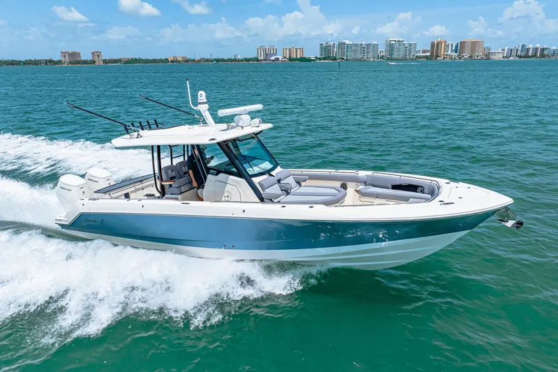 Slide: The Image of Boston Whaler 360 Outrage 2025 - 48