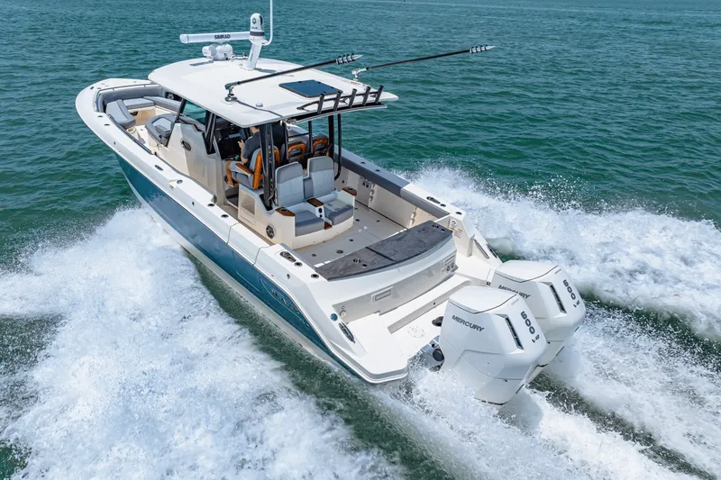 Slide: The Image of Boston Whaler 360 Outrage 2025 - 52