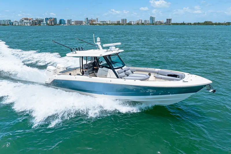 Slide: The Image of Boston Whaler 360 Outrage 2025 - 55