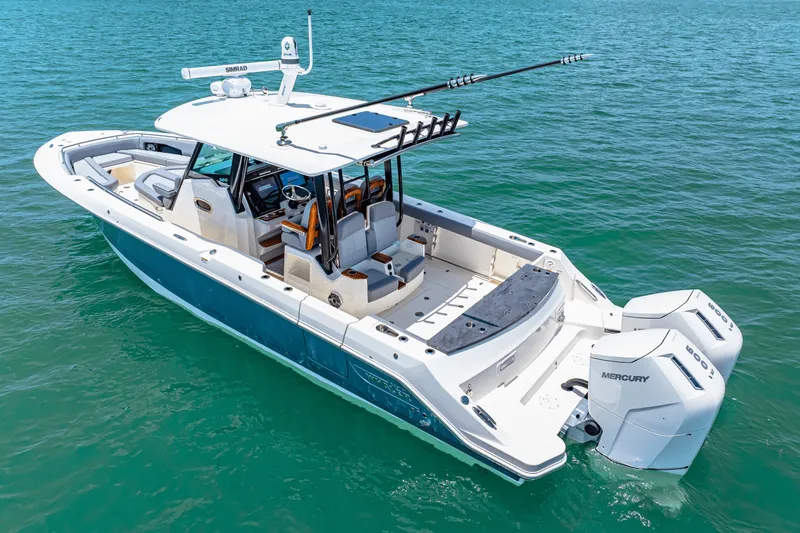 Slide: The Image of Boston Whaler 360 Outrage 2025 - 67