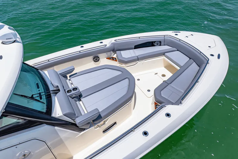 Slide: The Image of Boston Whaler 360 Outrage 2025 - 70