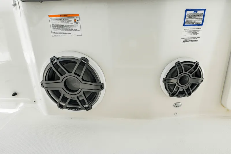 Slide: The Image of Boston Whaler 360 Outrage 2025 - 76