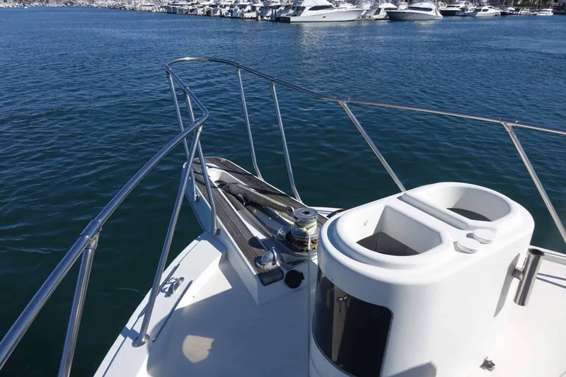 Slide: The Image of Hatteras 60 Convertible 1982 - 7