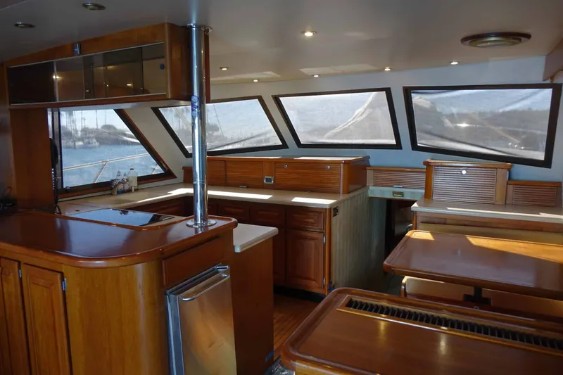 Slide: The Image of Hatteras 60 Convertible 1982 - 27