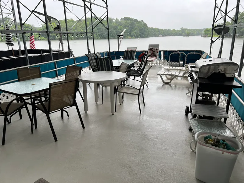 Slide: The Image of Lakeview 79x18 Houseboat 1997 - 49