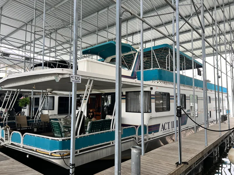Slide: The Image of Lakeview 79x18 Houseboat 1997 - 39