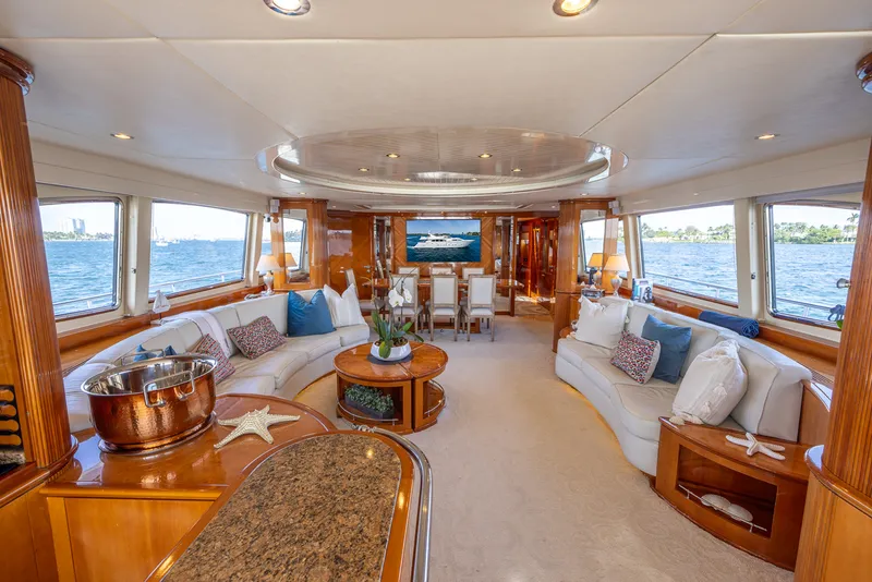 Slide: The Image of Azimut 100 1999 - 16
