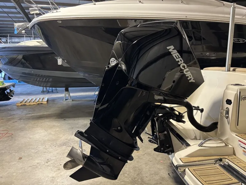 Slide: The Image of Scout Boats 215 XSF 2024 - 2