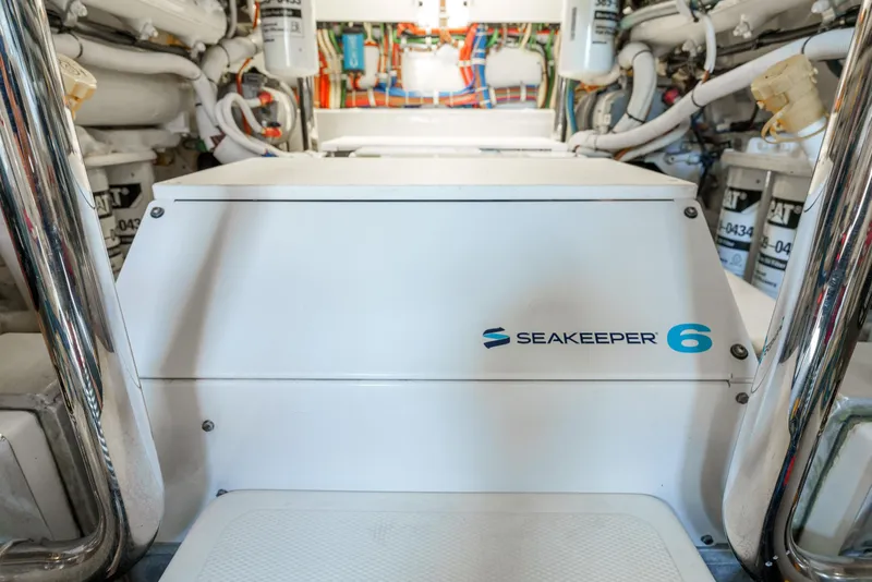 Slide: The Image of Hatteras 54 GT 2017 - 41