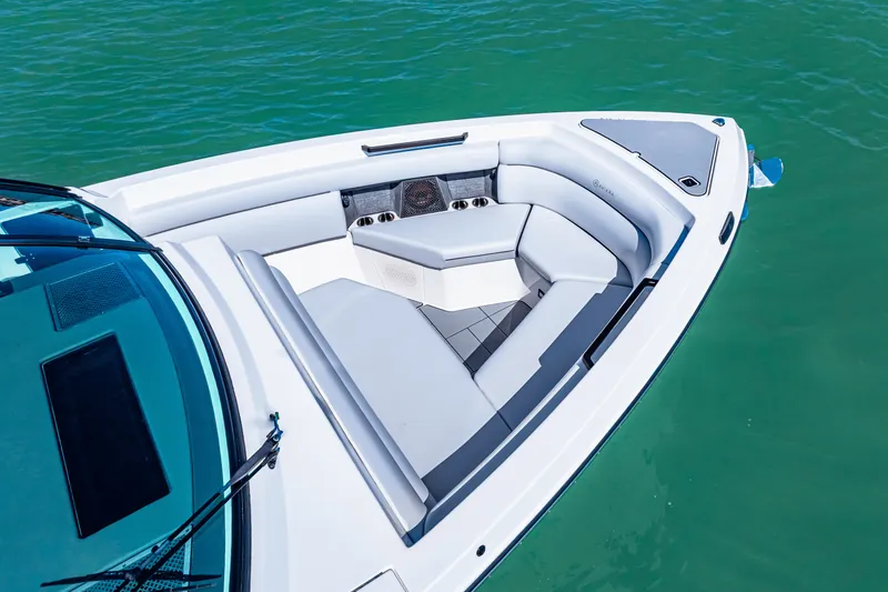 Slide: The Image of Aviara AV36 Outboard 2025 - 16