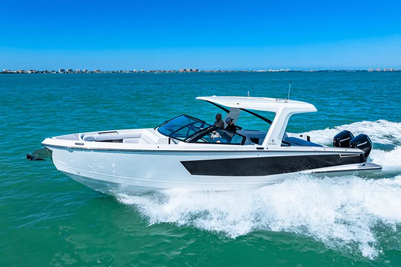 Slide: The Image of Aviara AV36 Outboard 2025 - 43