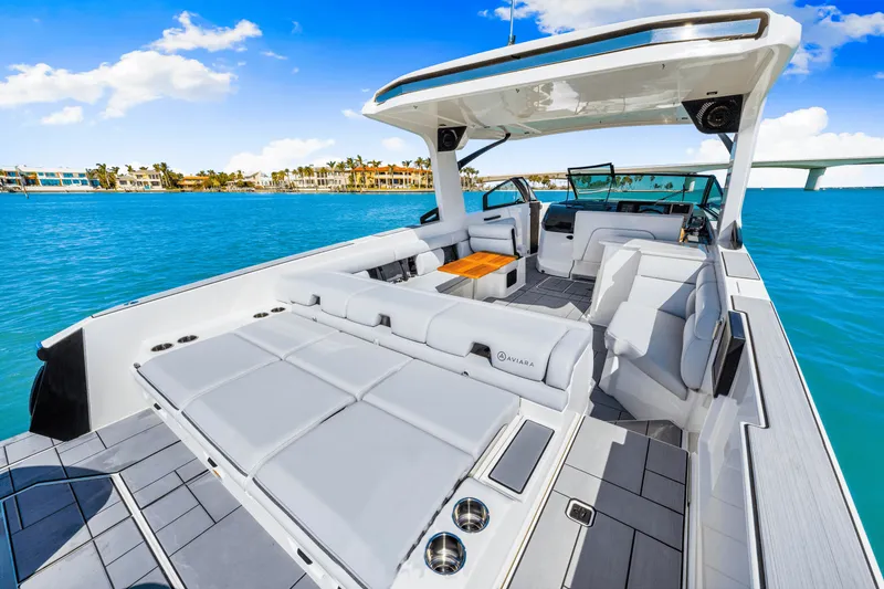 Slide: The Image of Aviara AV36 Outboard 2025 - 54